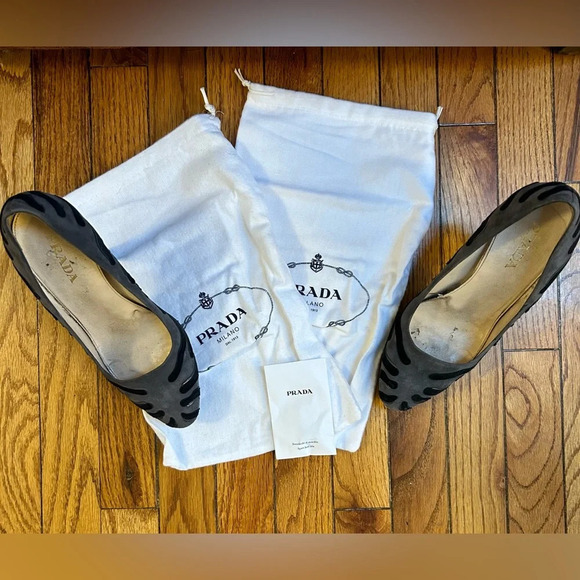 Prada Suede Camoscio Ardesia Zebra Pumps, size 38.5 - Picture 10 of 10